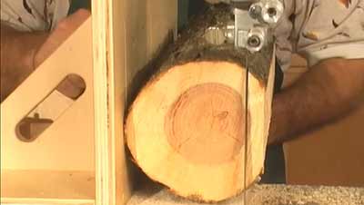 Log Ripping with Bandsaw