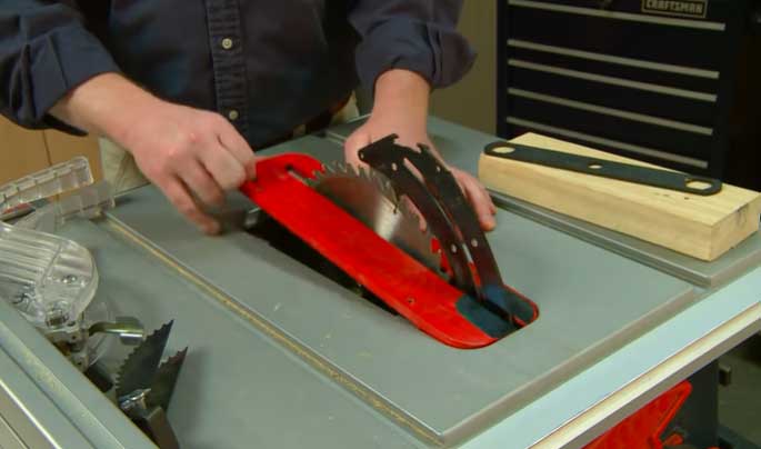Table Saw Blade Plate Removing